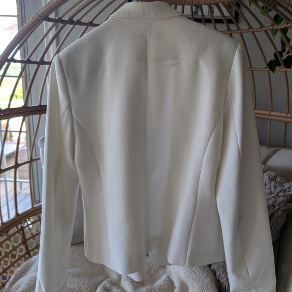 Ladies White Blazer - Picture 5 of 5